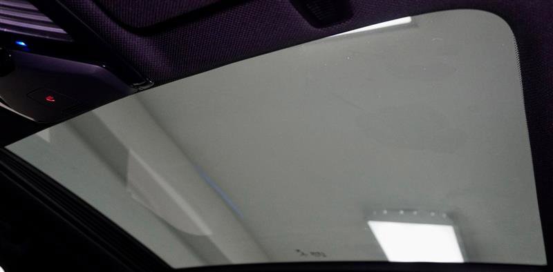 Used 2018 BMW 540i xDrive image 39