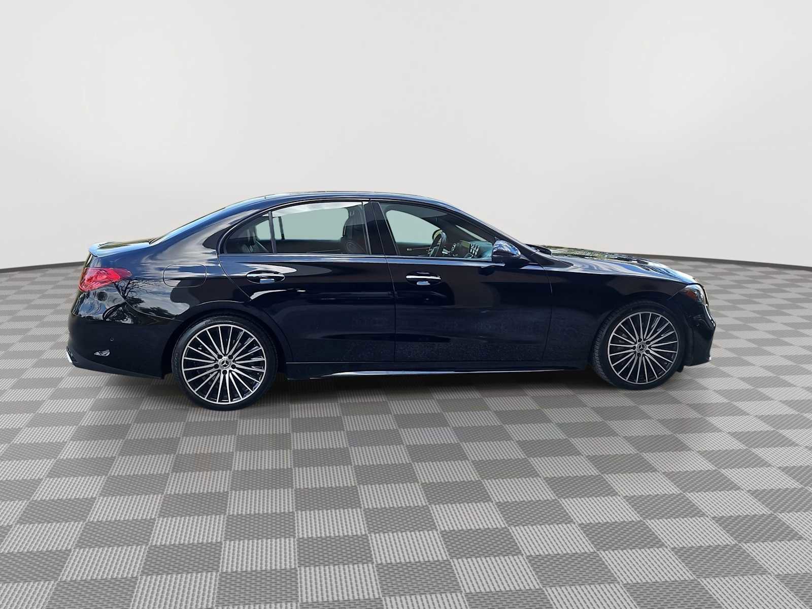 Used 2023 Mercedes-Benz C 300 Sedan image 9