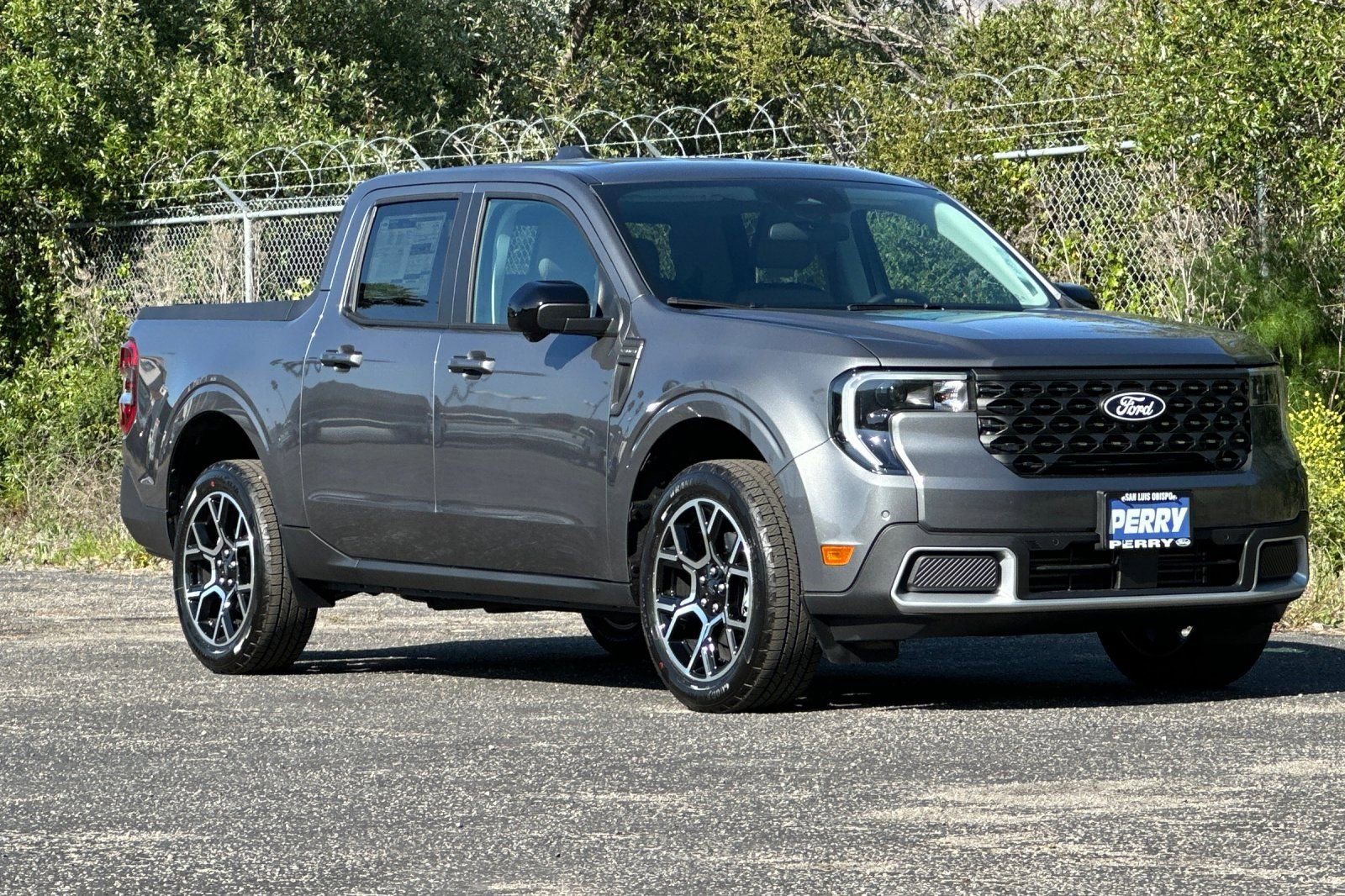New 2025 Ford Maverick Lariat w/ 4K Tow Package