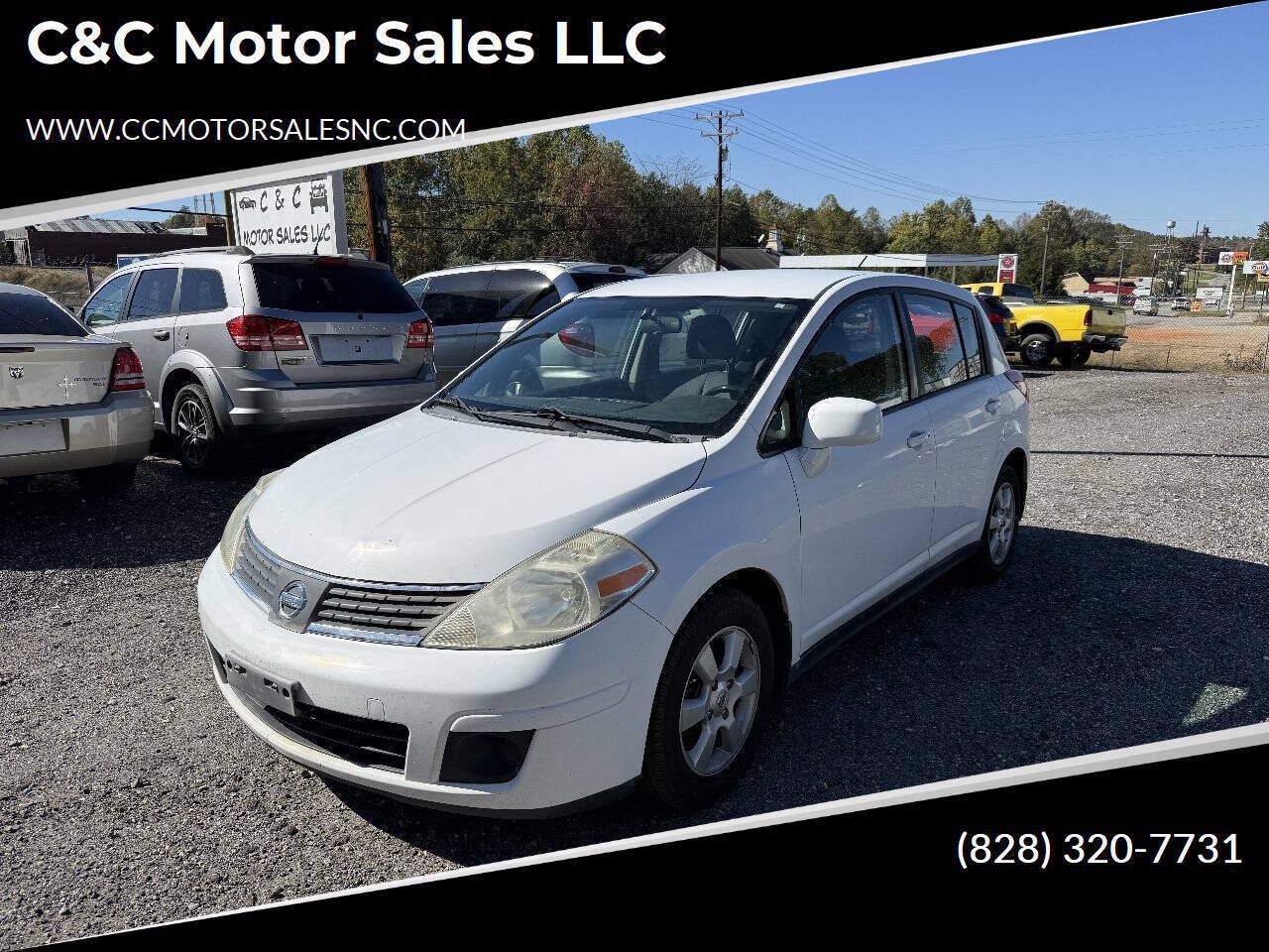 Used 2008 Nissan Versa Hatchback w/ Convenience Pkg FWD image 1