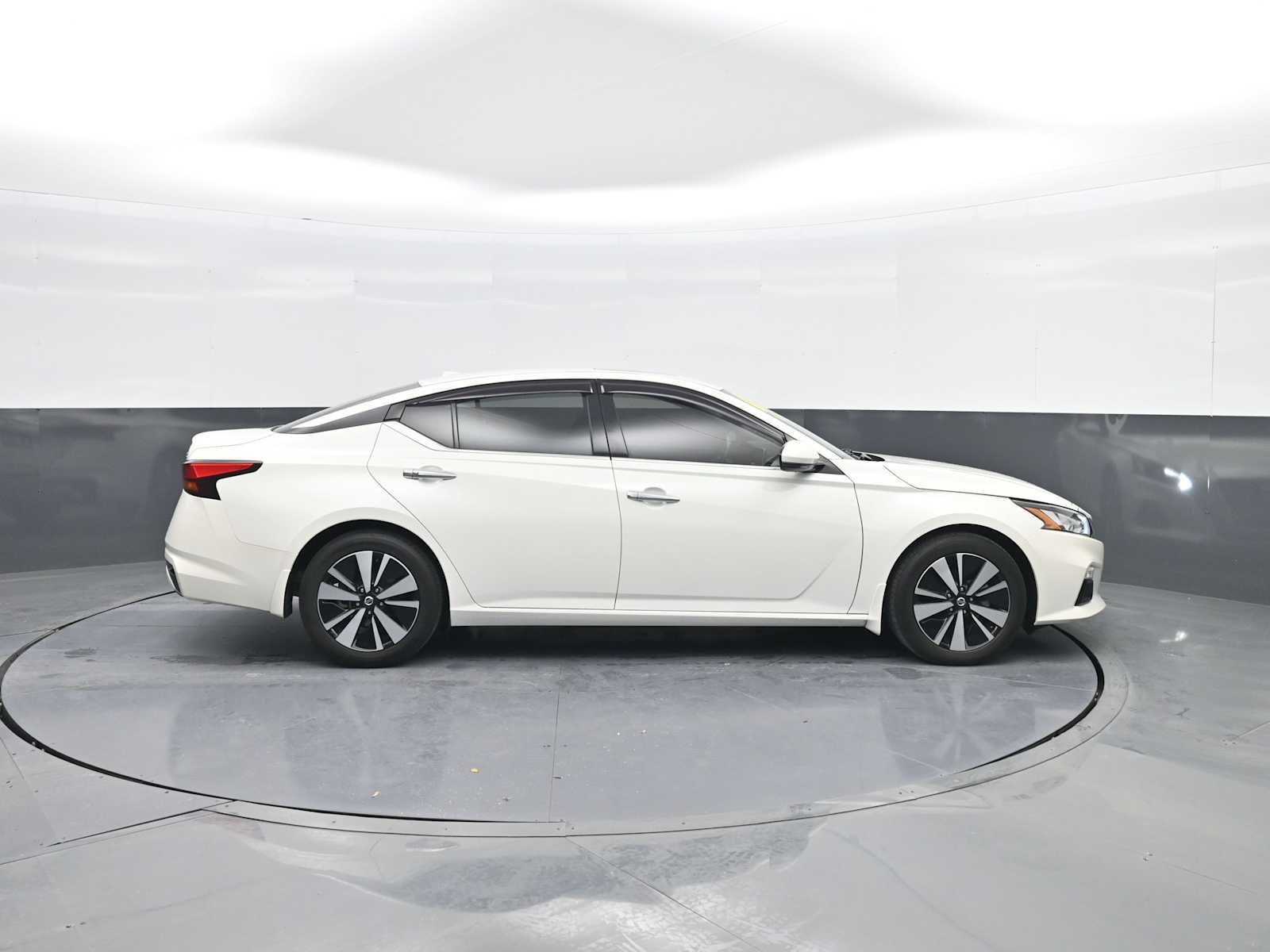 Used 2021 Nissan Altima 2.5 SL image 9