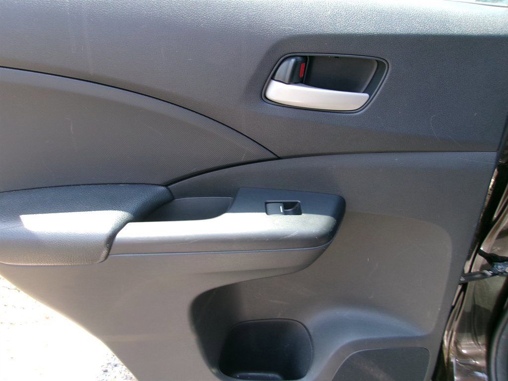 Used 2014 Honda CR-V LX image 15
