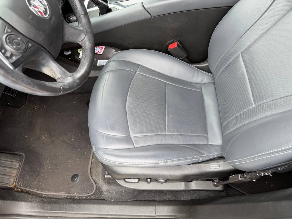 Used 2020 Buick Enclave Essence FWD image 26