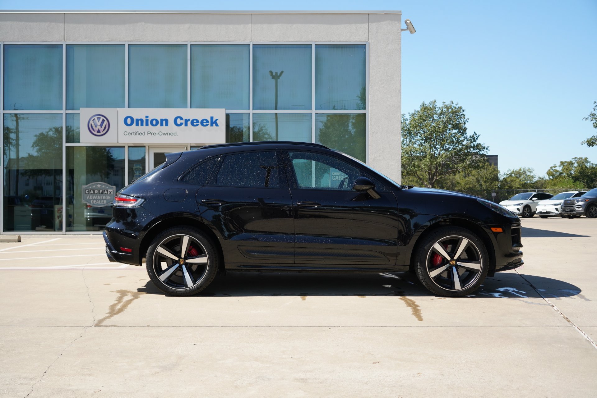 Used 2024 Porsche Macan S AWD/4WD image 4