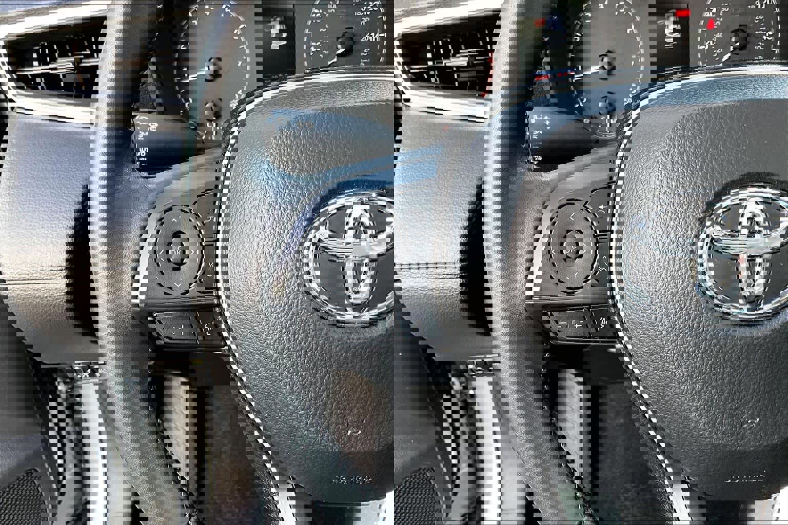 Certified 2024 Toyota Corolla Cross LE w/ Moonroof Package image 25