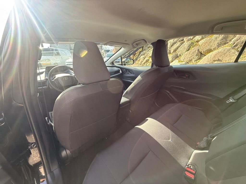 Used 2025 Toyota Prius LE image 22