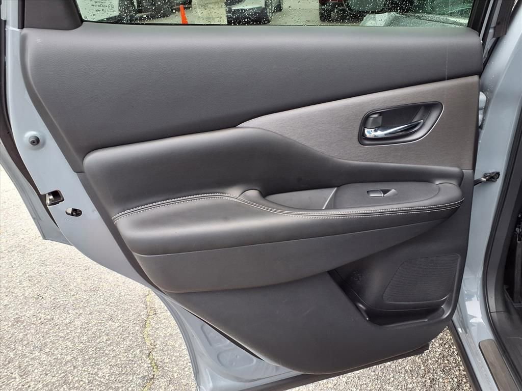 Used 2021 Nissan Murano SL image 24