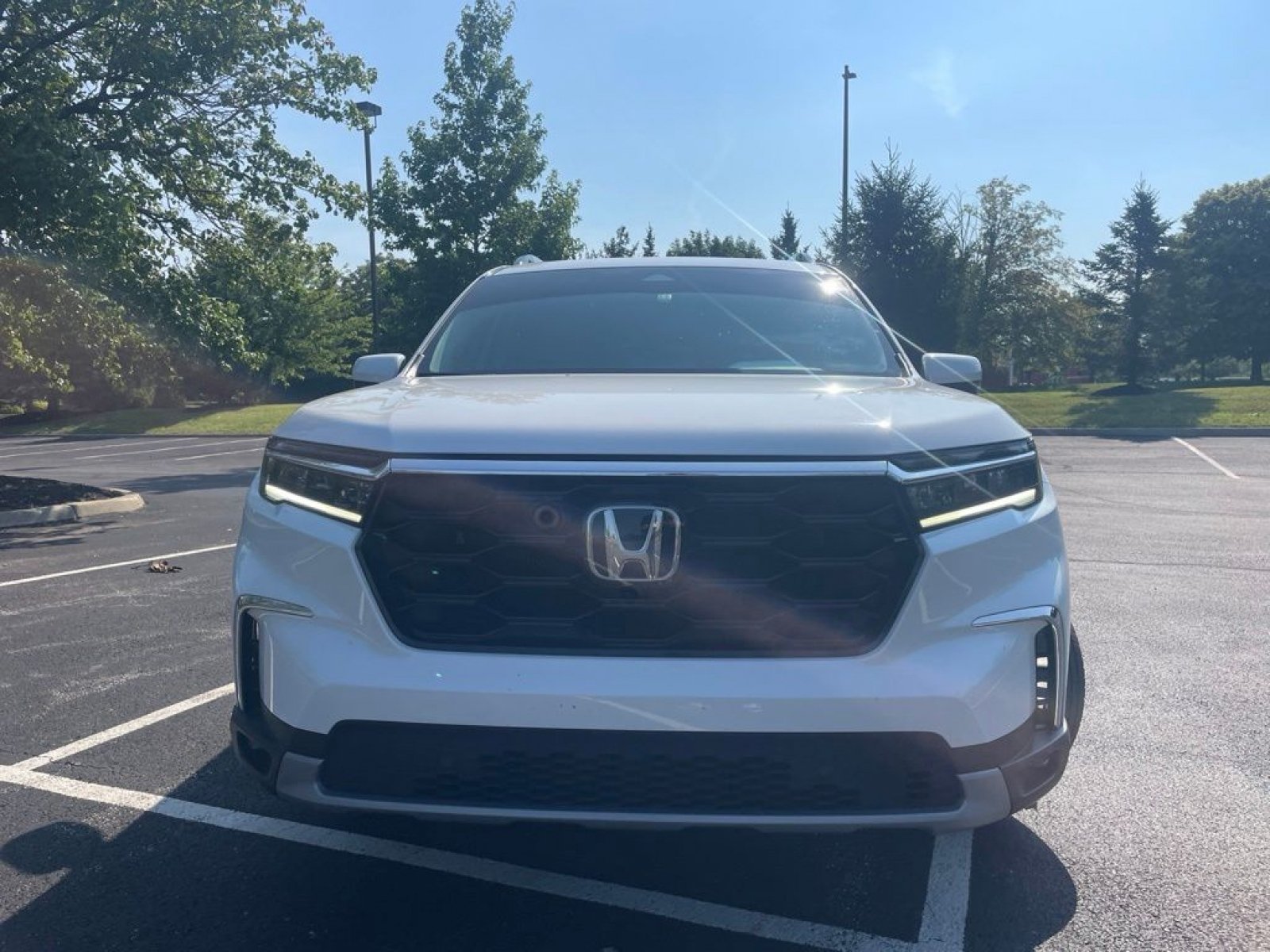 Certified 2024 Honda Pilot Touring image 3