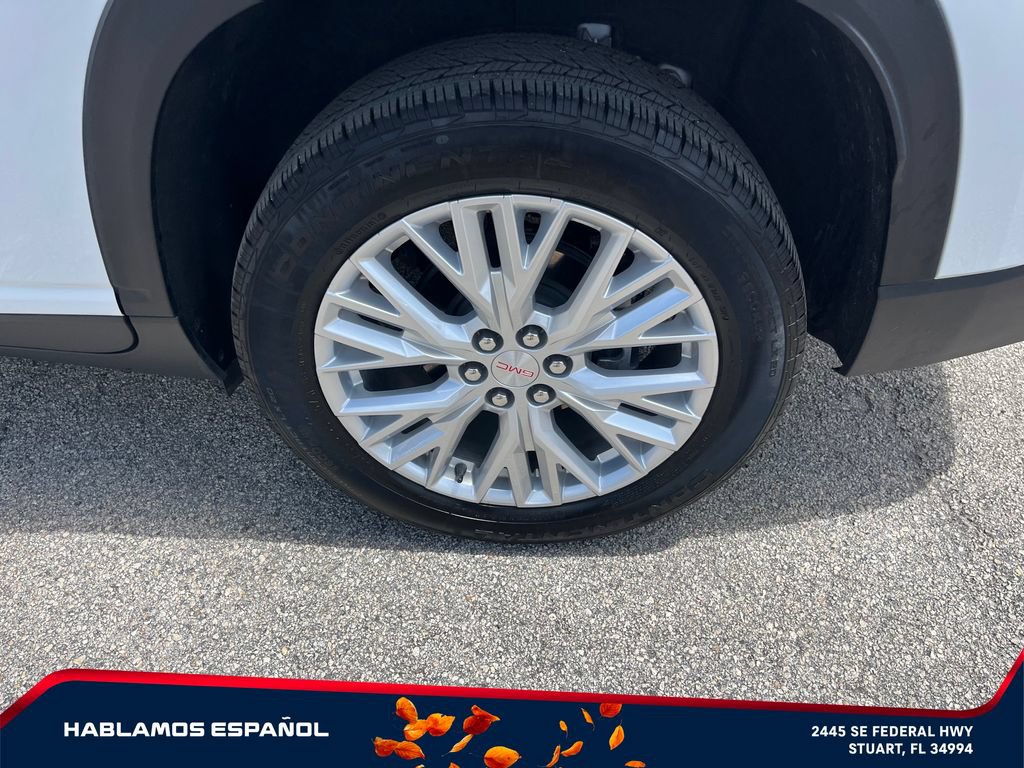 Used 2026 GMC Acadia Elevation w/ Elevation Premium Package FWD image 9