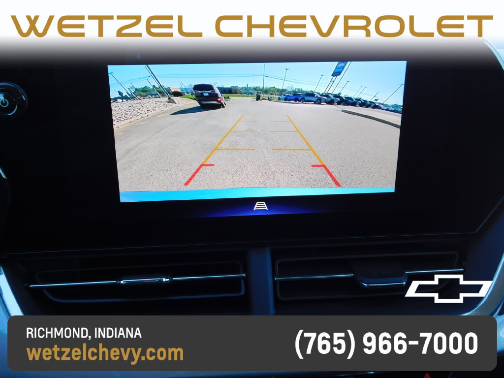Used 2025 Chevrolet Trax LT w/ Driver Confidence Package FWD image 32