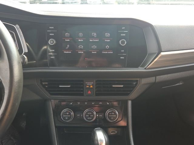 Used 2019 Volkswagen Jetta SEL image 26