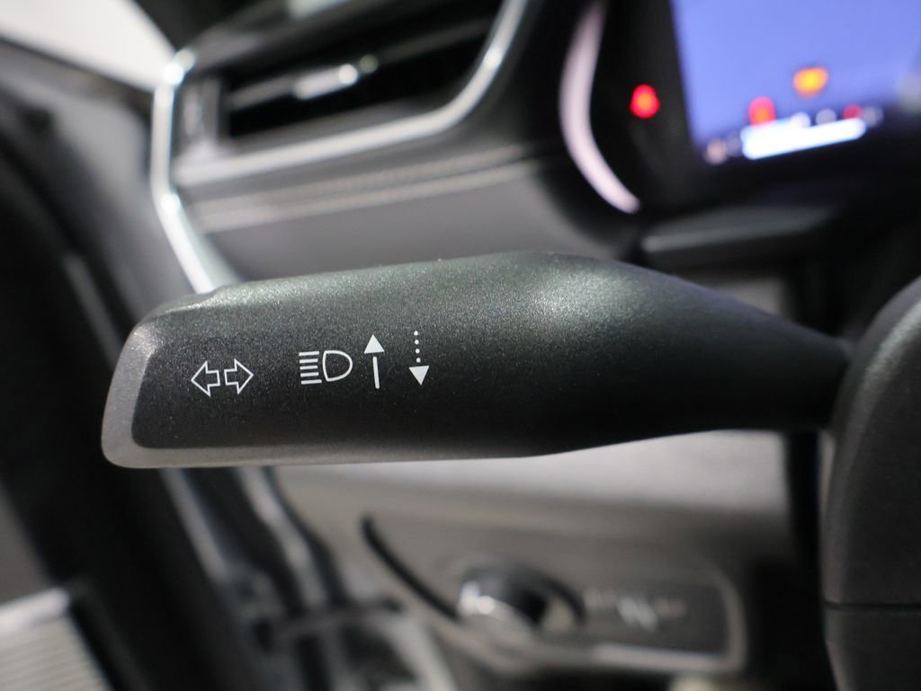 Used 2022 Jeep Grand Cherokee L Overland w/ Advanced Protech Group III AWD/4WD image 37