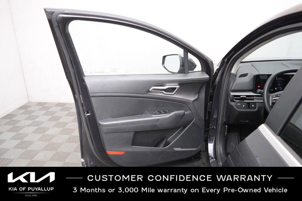 Certified 2026 Kia Sportage LX image 9