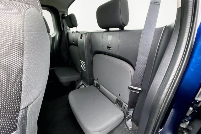 Used 2022 Nissan Frontier SV w/ Technology Package image 16