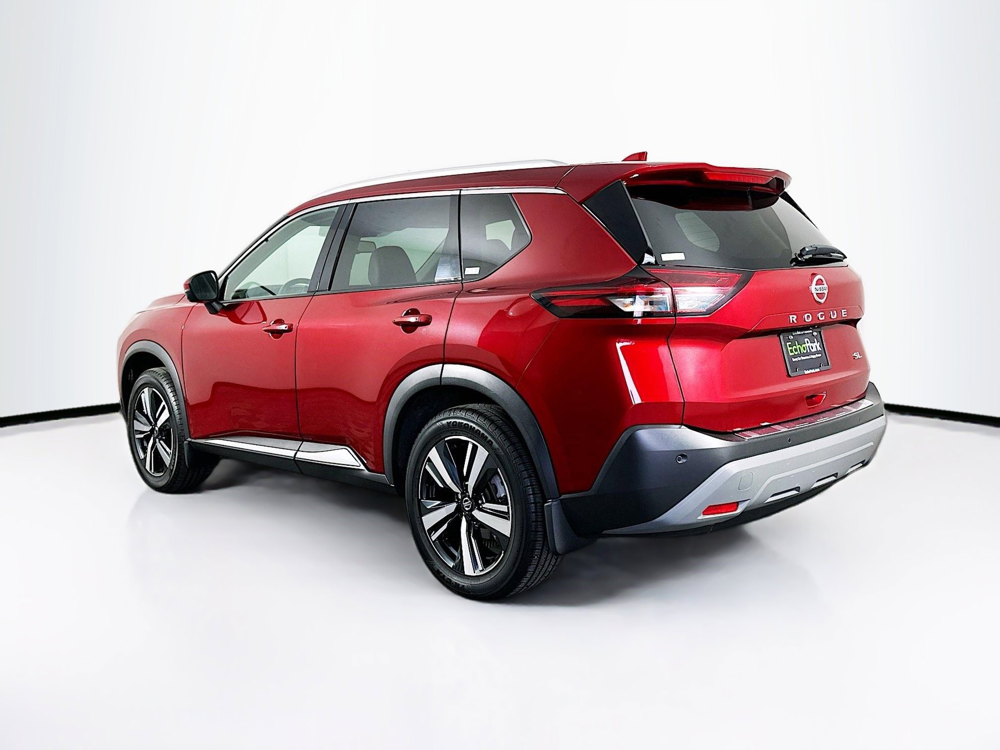 Used 2021 Nissan Rogue SL image 5