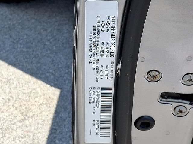 Used 2014 Dodge Challenger SXT RWD image 25