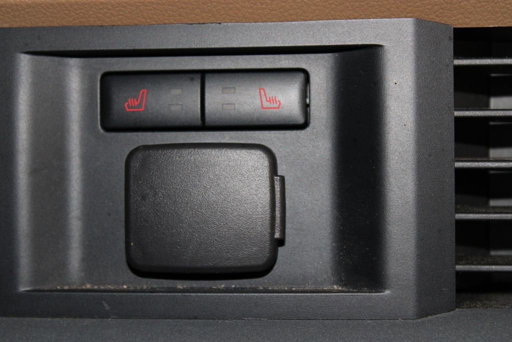 Used 2021 Ford F150 Lariat w/ Equipment Group 502A High image 33