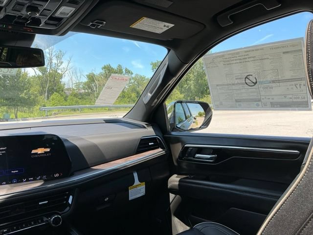 New 2026 Chevrolet Tahoe Premier w/ Sun And Tow Package AWD/4WD image 29