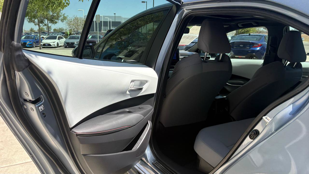 Used 2024 Toyota Corolla SE w/ SE Package FWD image 31