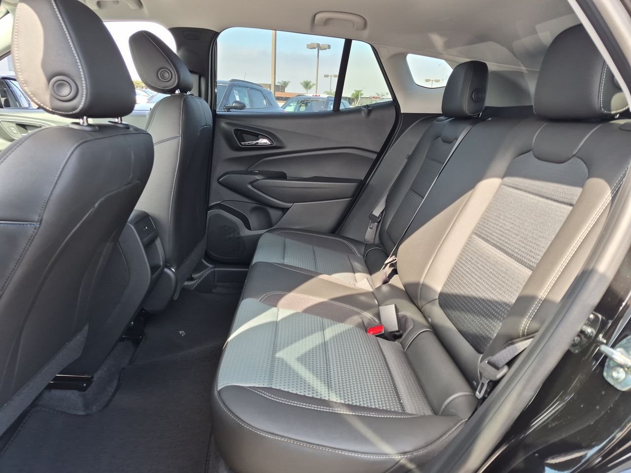 New 2026 Chevrolet Trax LT w/ Driver Confidence Package FWD image 25