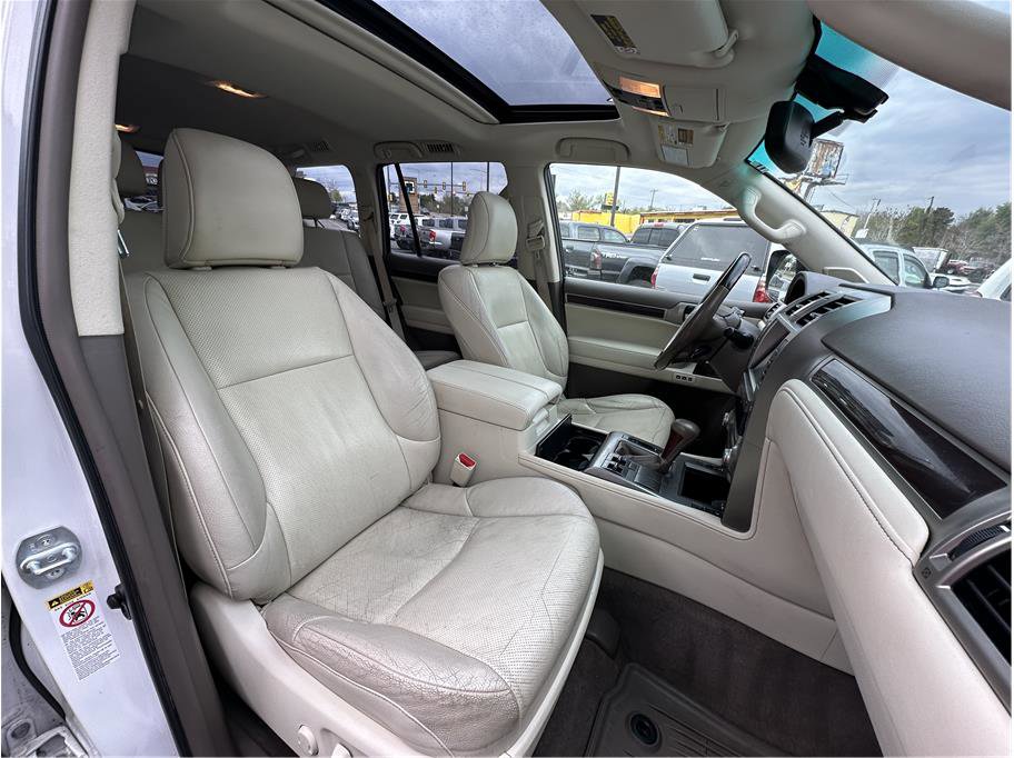 Used 2017 Lexus GX 460 AWD/4WD image 15
