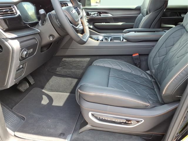 New 2026 Jeep Grand Wagoneer Summit AWD/4WD image 14