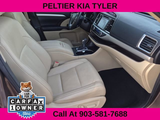 Used 2017 Toyota Highlander XLE image 13