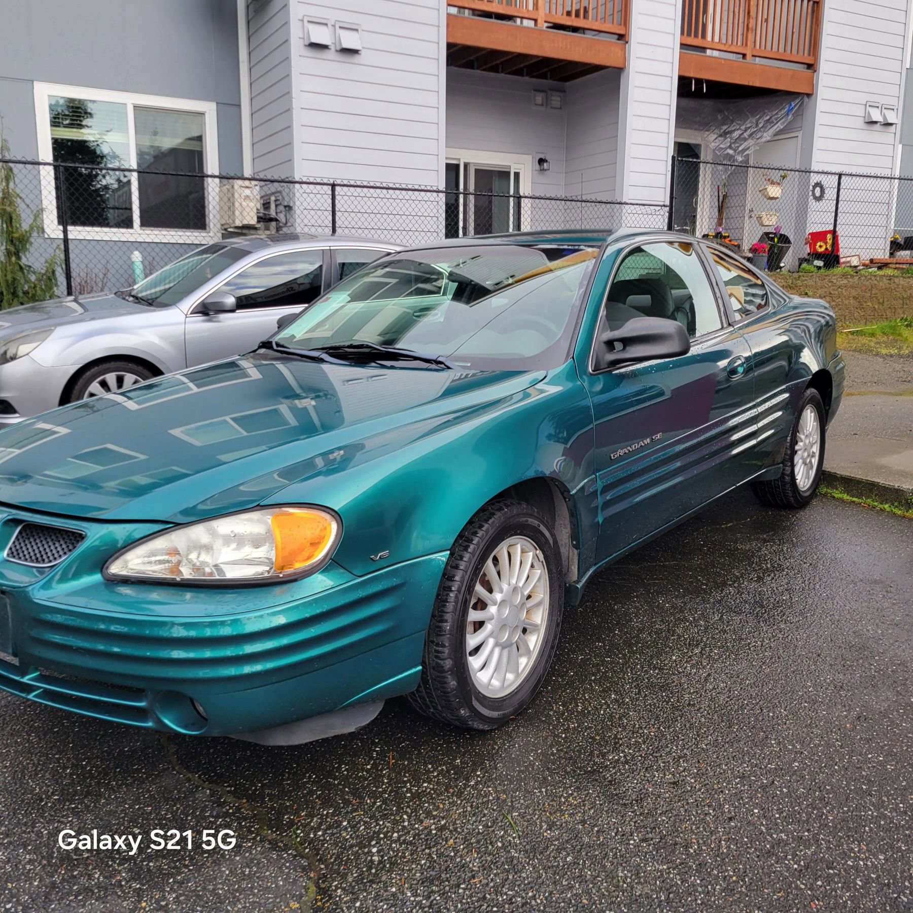 Used 1999 Pontiac Grand Am SE image 2
