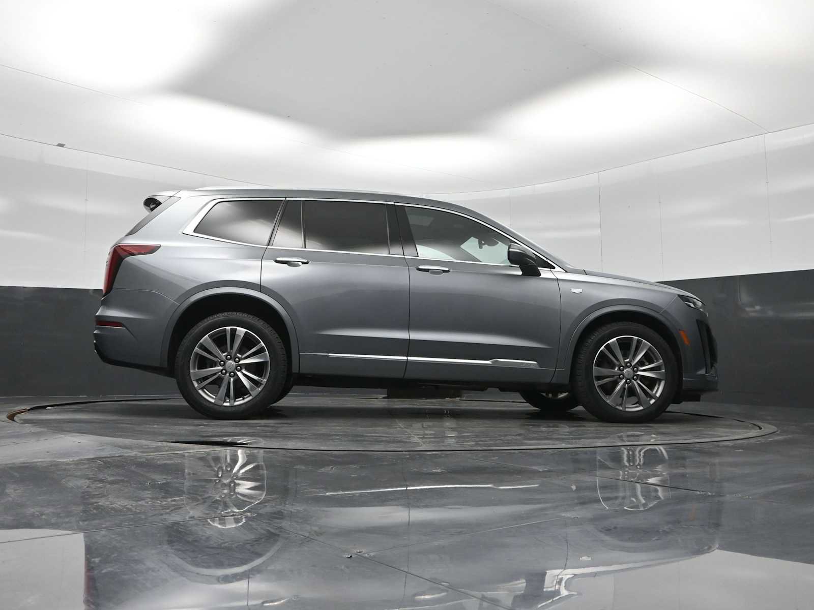 Used 2022 Cadillac XT6 Premium Luxury image 25