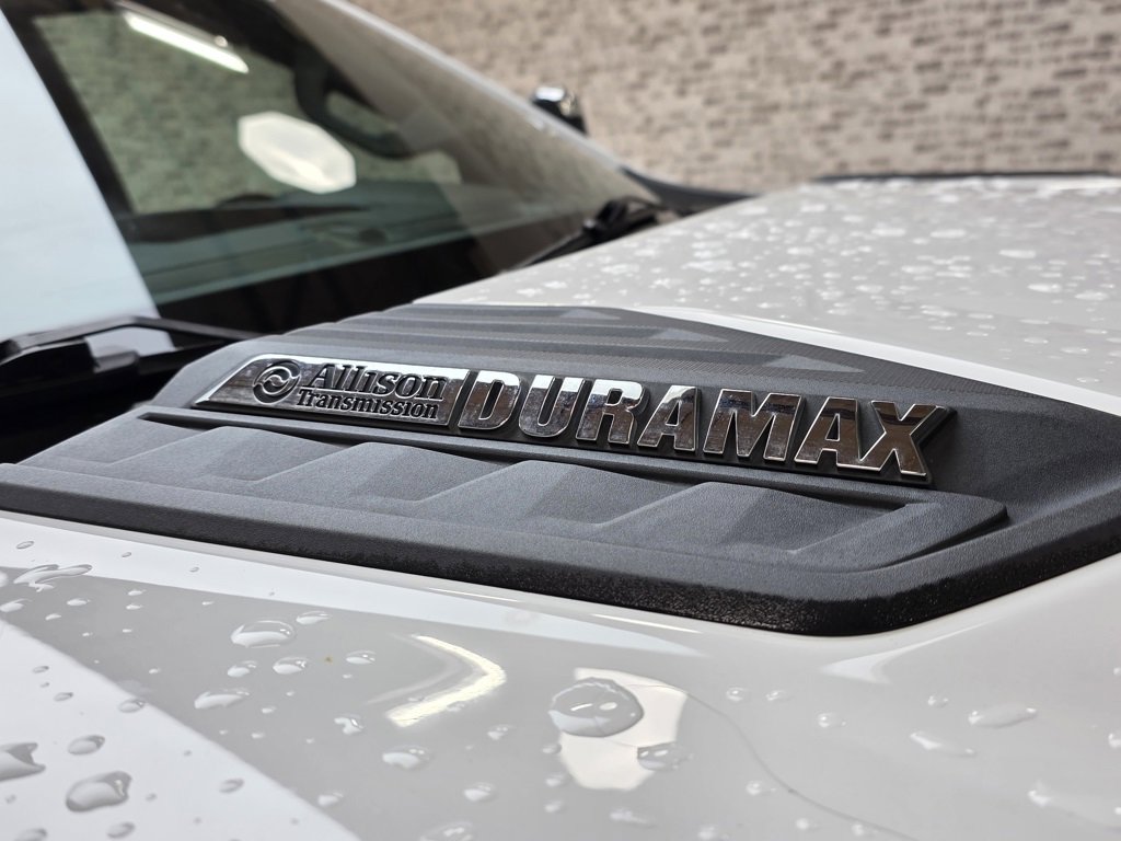Used 2022 Chevrolet Silverado 2500 LTZ w/ LTZ Convenience Package image 11