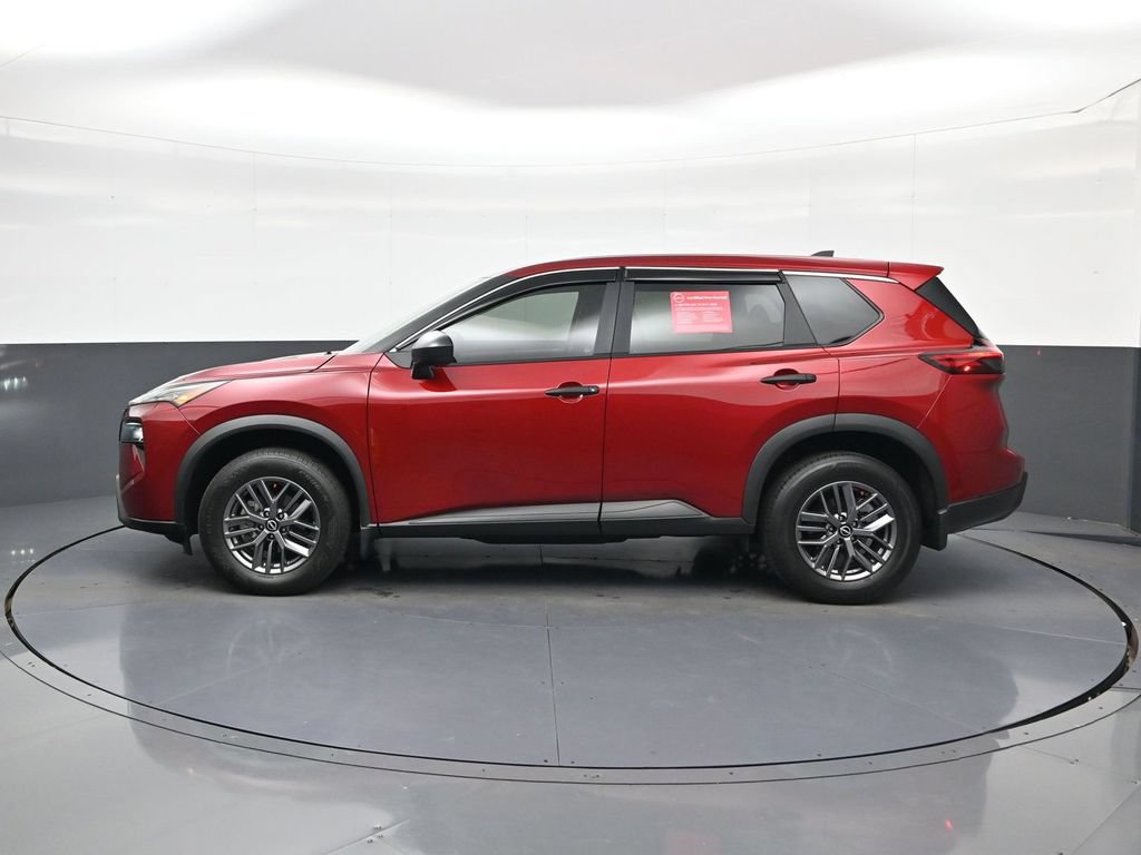 Used 2025 Nissan Rogue S FWD image 5