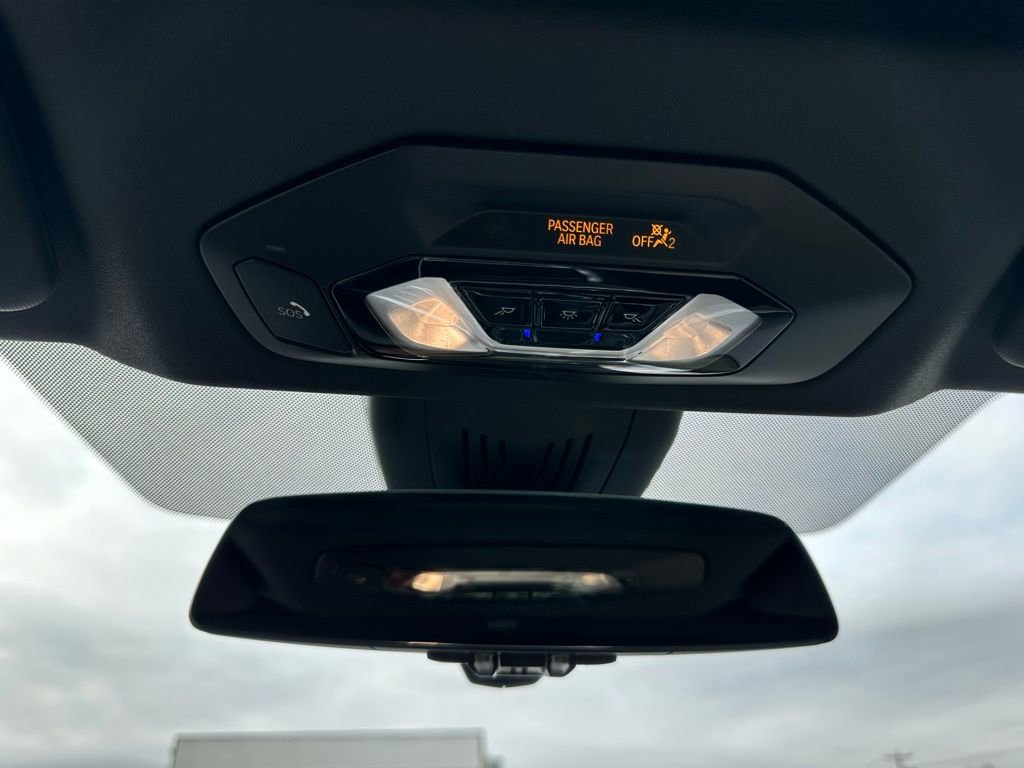 Used 2023 BMW M440i Convertible w/ Premium Package image 33