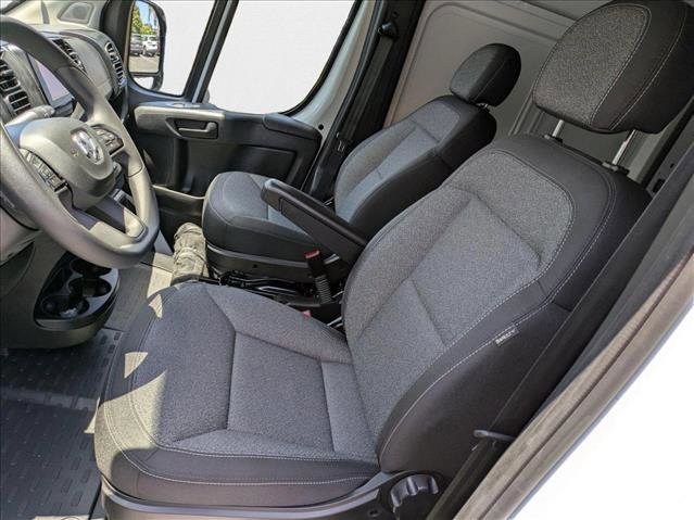 New 2025 RAM ProMaster 2500 w/ Convenience Group image 4