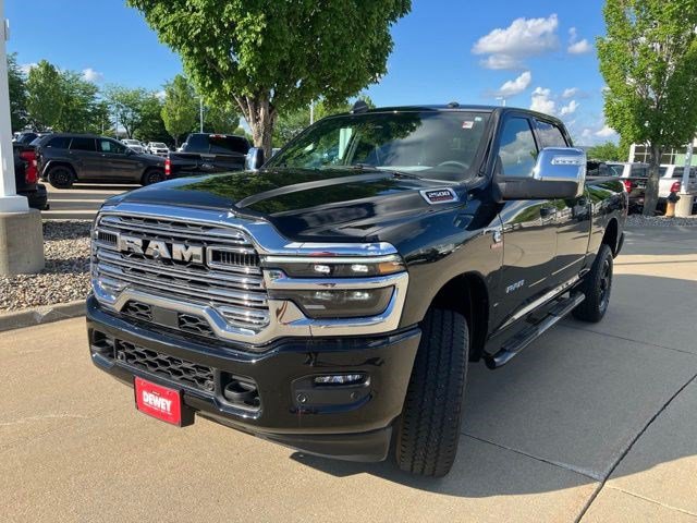 Used 2025 RAM 2500 Laramie AWD/4WD image 3
