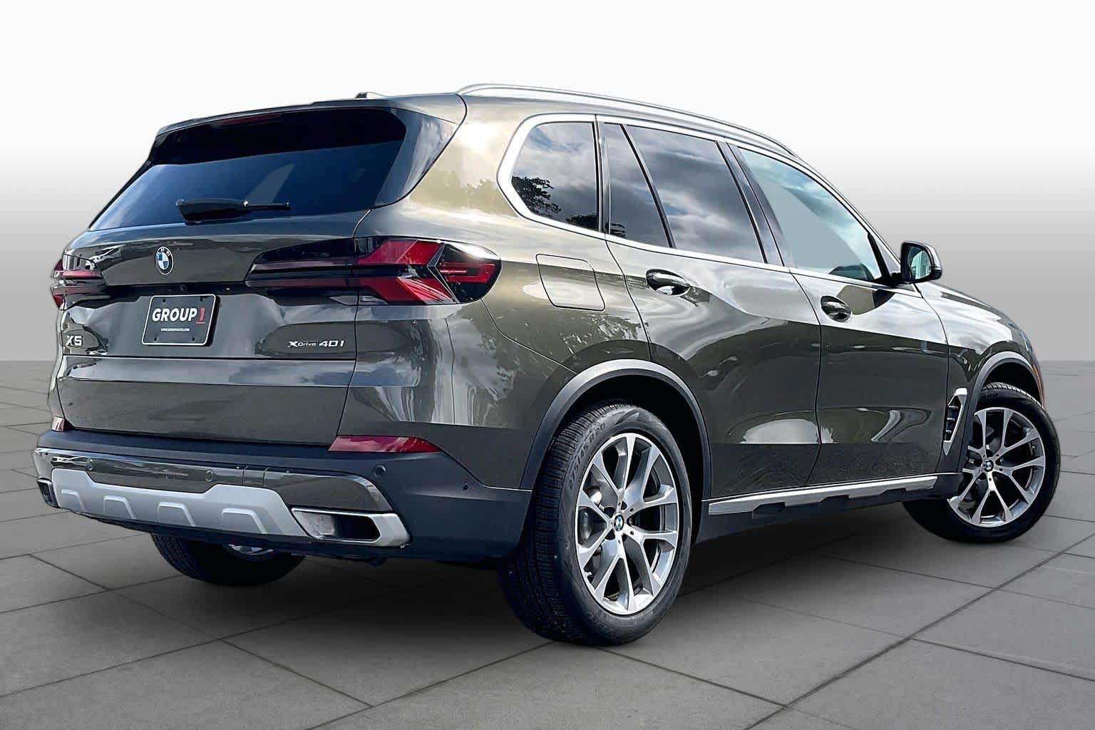 Used 2026 BMW X5 xDrive40i w/ Premium Package AWD/4WD image 12