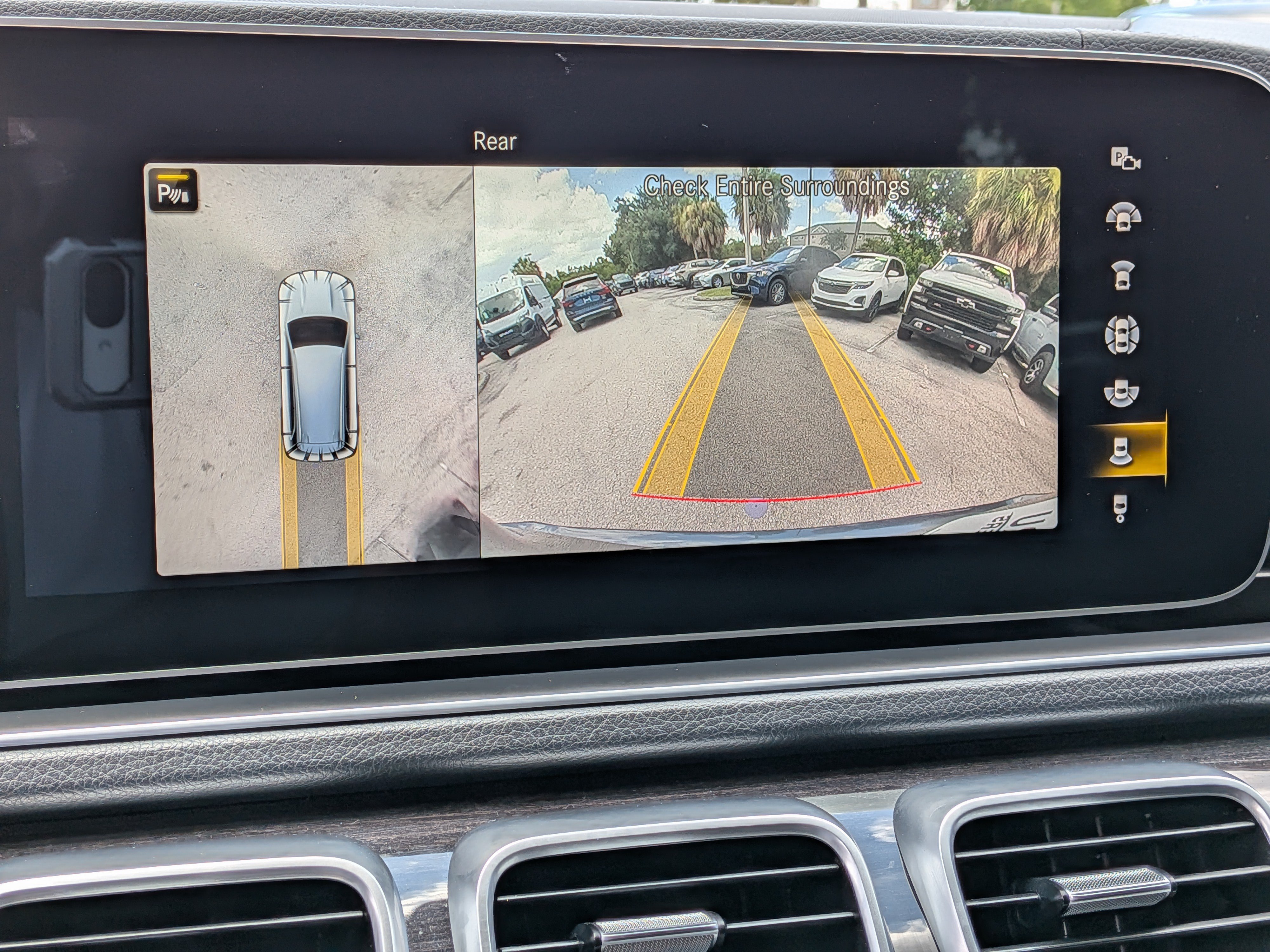 Used 2022 Mercedes-Benz GLS 450 4MATIC image 34