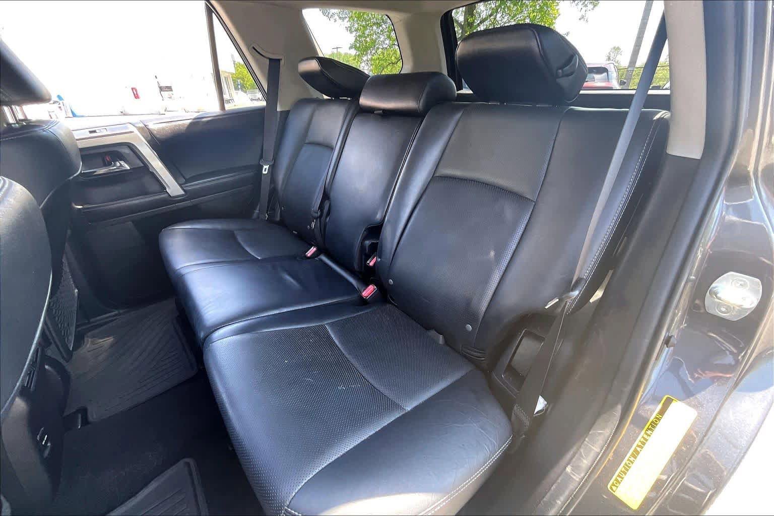 Used 2016 Toyota 4Runner Limited AWD/4WD image 21