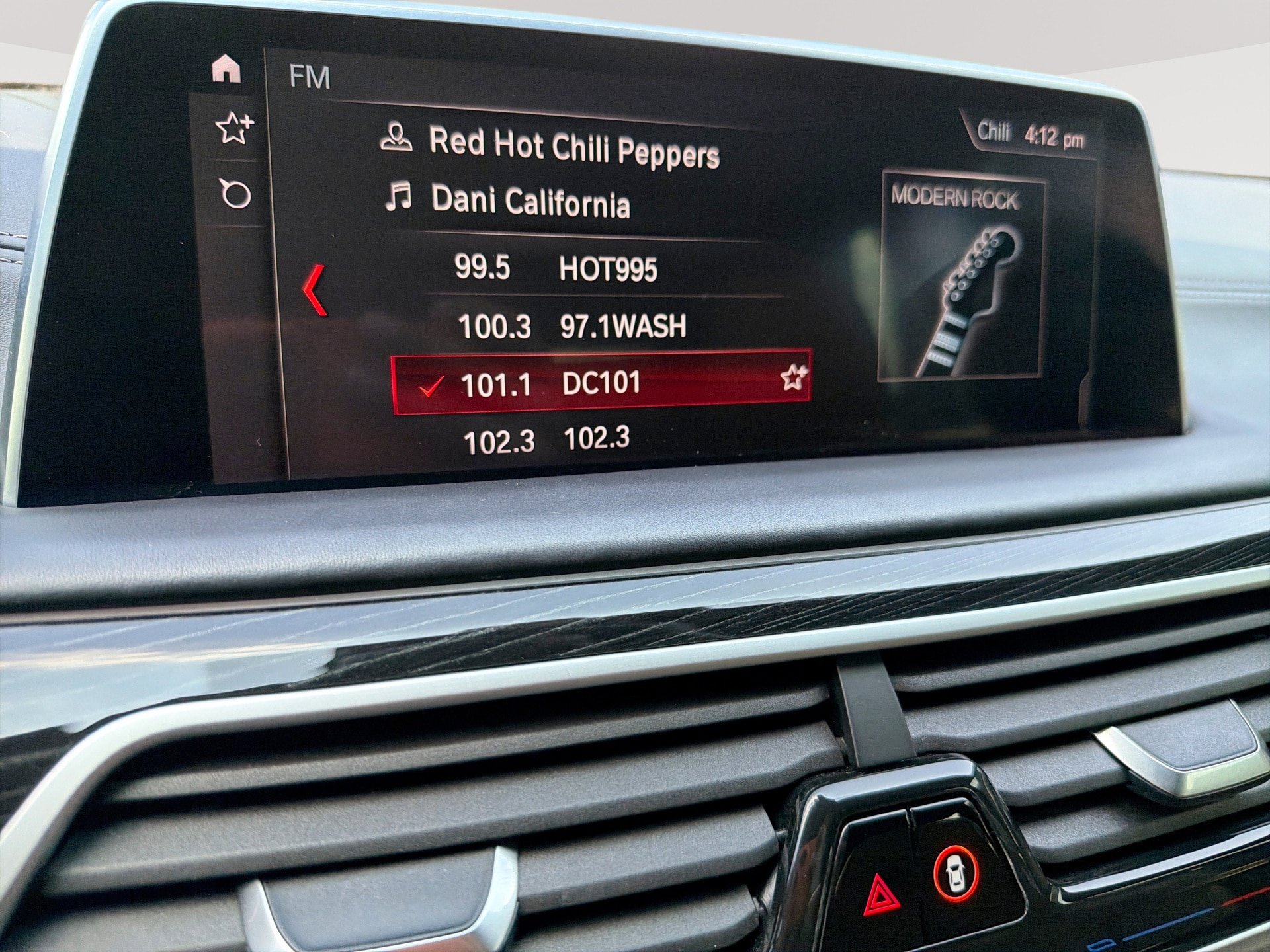 Used 2019 BMW 750i w/ Executive Package RWD image 12