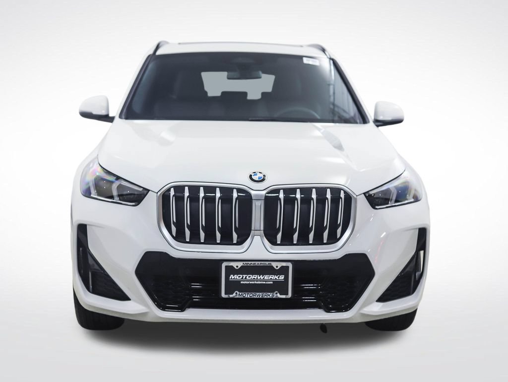 Used 2026 BMW X1 xDrive28i w/ M Sport Package AWD/4WD image 9