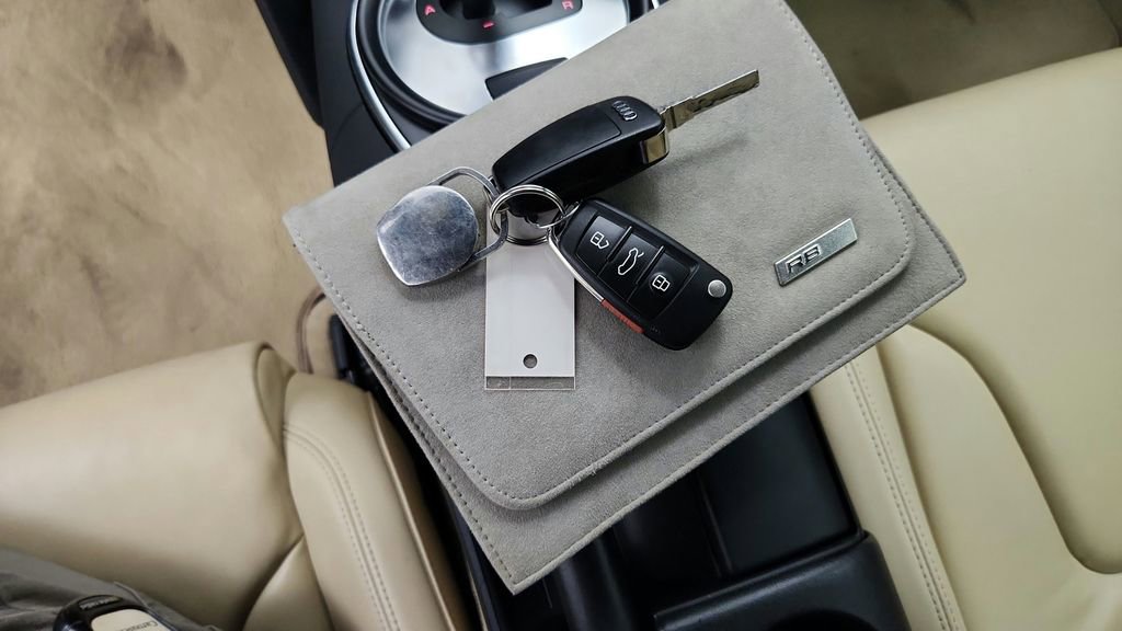 Used 2008 Audi R8 V8 image 32