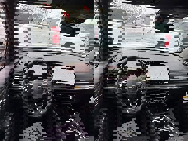 New 2026 Chevrolet Traverse LT image 14