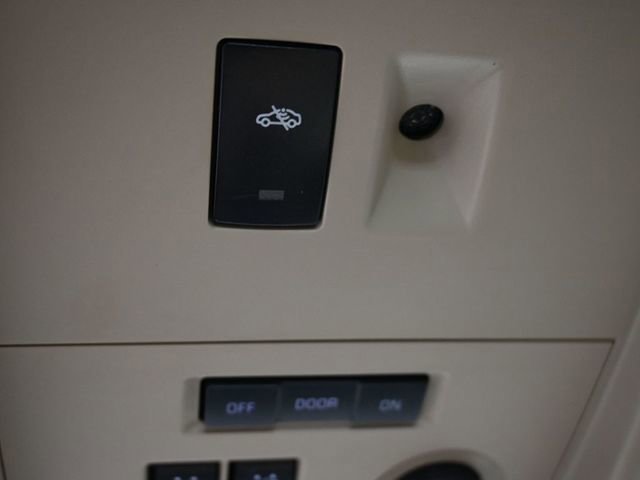 Used 2019 GMC Yukon Denali w/ Denali Ultimate Package image 37