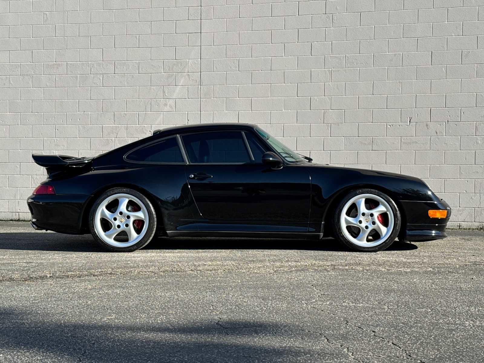 Used 1998 Porsche 911 Carrera S image 9