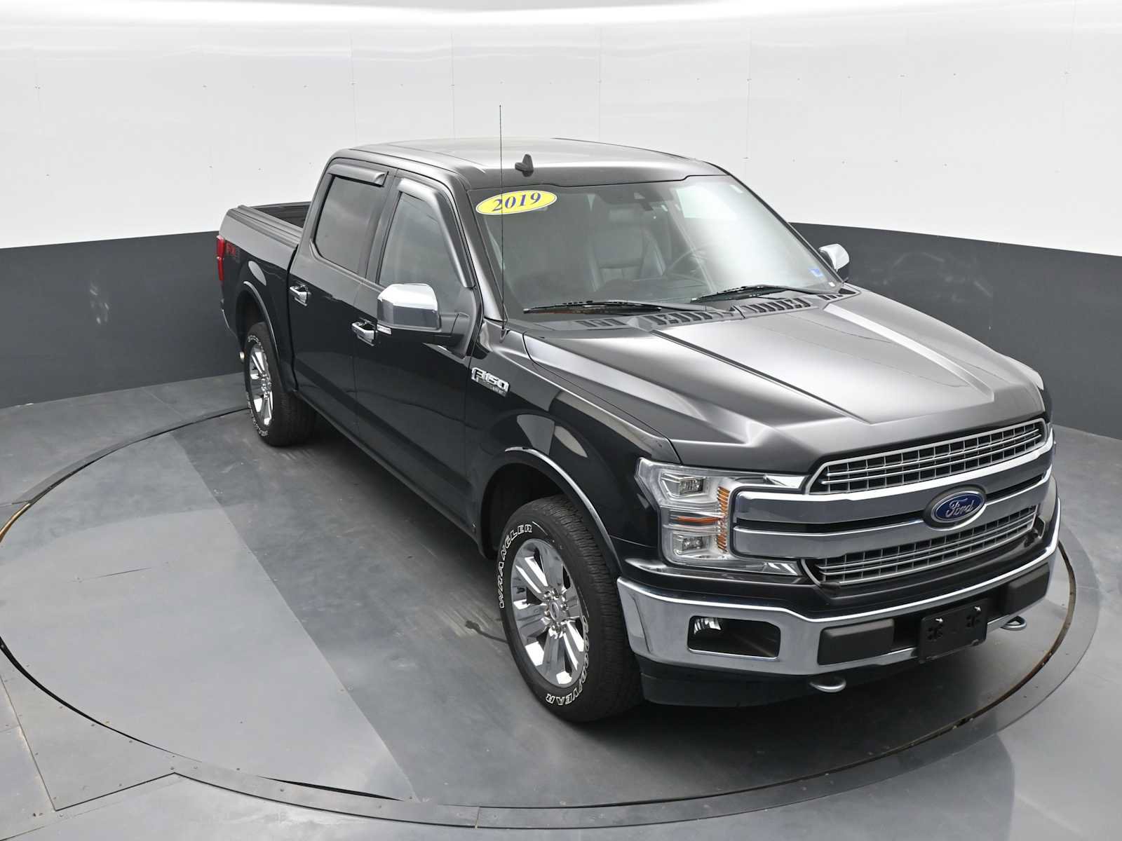 Used 2019 Ford F150 Lariat w/ Equipment Group 502A Luxury AWD/4WD image 20