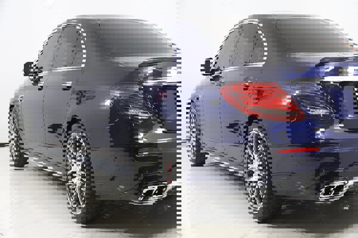 Used 2019 Mercedes-Benz E 63 AMG S image 35