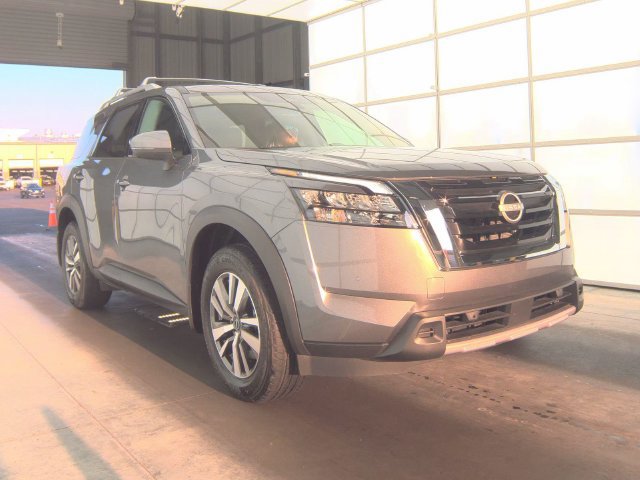 Certified 2025 Nissan Pathfinder SL FWD image 11