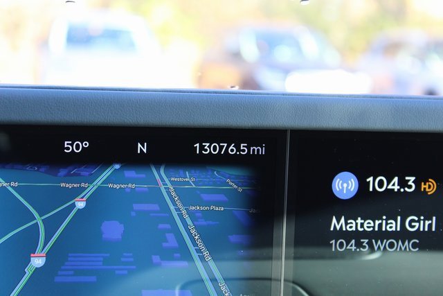 Certified 2024 Lincoln Nautilus Reserve w/ Equipment Group 202A image 37