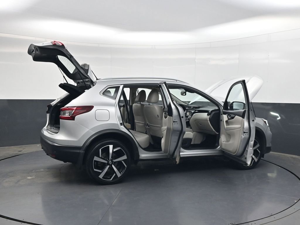 Used 2022 Nissan Rogue Sport SL w/ Premium Package FWD image 35