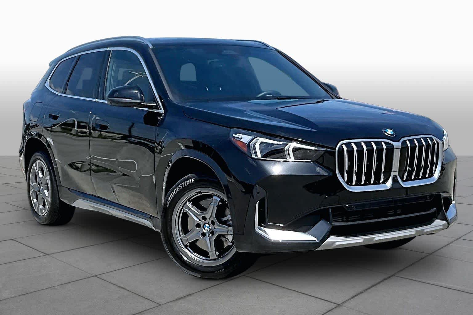 Used 2025 BMW X1 xDrive28i AWD/4WD image 2