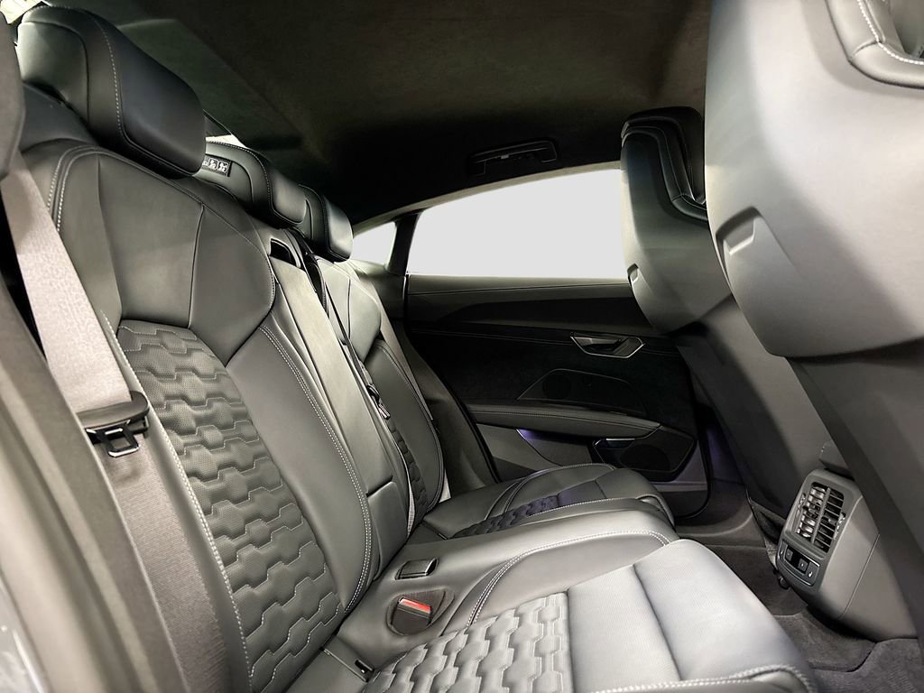 New 2025 Audi RS e-tron GT performance image 16